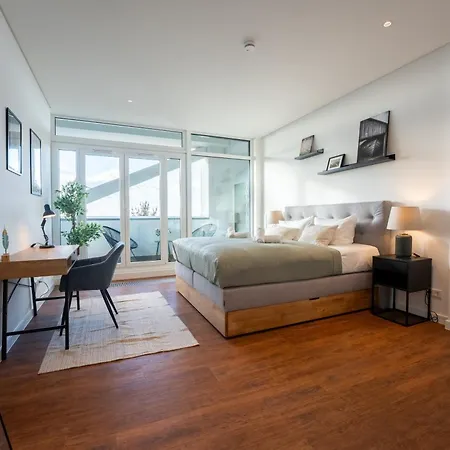 Schlossberg Residences - 3 Glocken Luxury Penthouse-apartments Lägenhet Weinheim