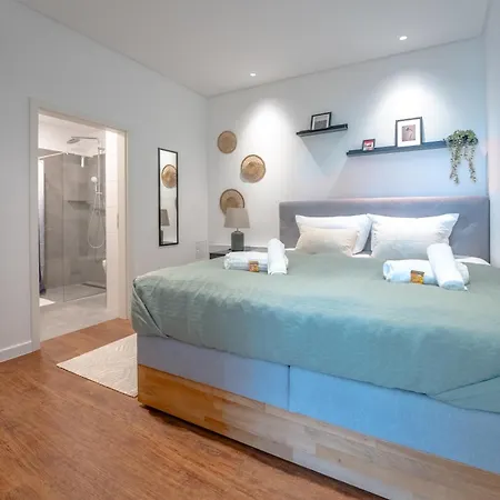 Schlossberg Residences - 3 Glocken Luxury Penthouse-apartments Lägenhet Weinheim