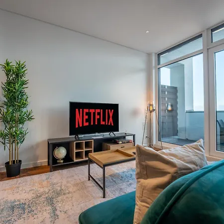 Schlossberg Residences - 3 Glocken Luxury Penthouse-apartments Daire Weinheim